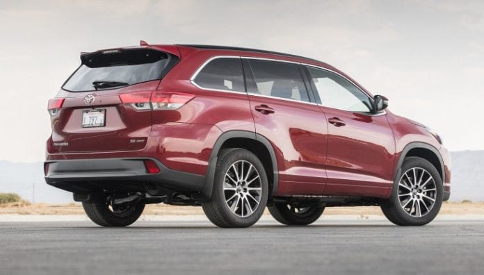 2017-toyota-highlander