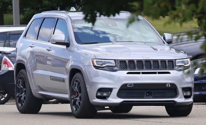2018-jeep-grand-cherokee-trackhawk-will-be-too-powerful