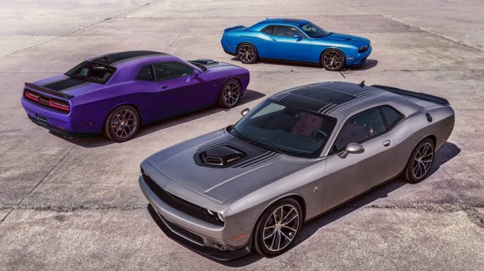 2016 Dodge Challenger 392 HEMI® Scat Pack Shaker (front), R/T P
