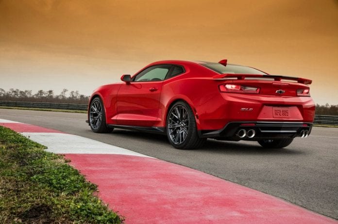 2017 Chevrolet Camaro ZL1 Is Fast As Lightning