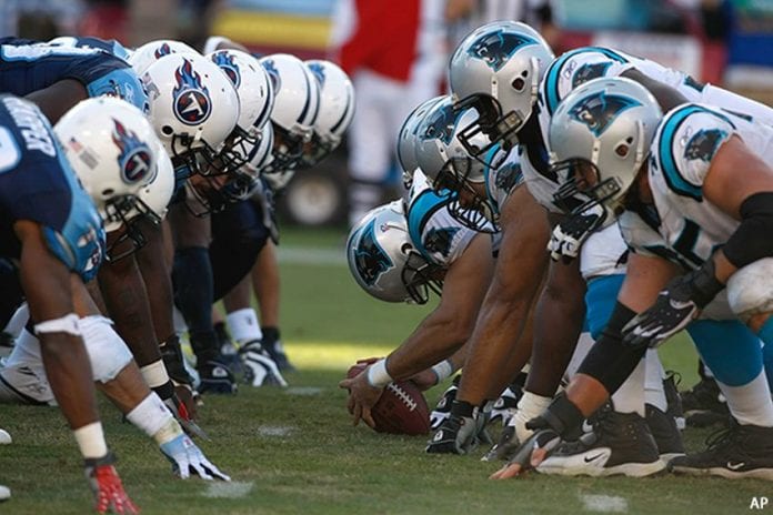 Panthers Titans Football