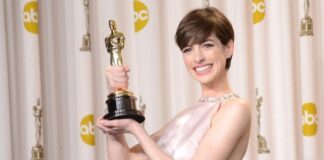 Anne Hathaway Net Worth