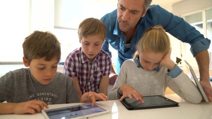 Learning Better with Kids Videos in Digital Classrooms