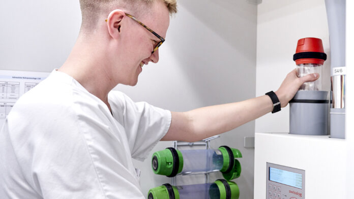 How Pneumatic Tube Systems are Helping Hospitals