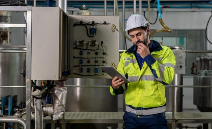 Cloud-Based Equipment Maintenance Software