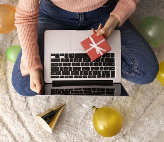 How to Find Out Someone's Birthday Online