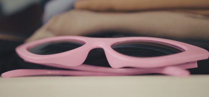pink sunglasses