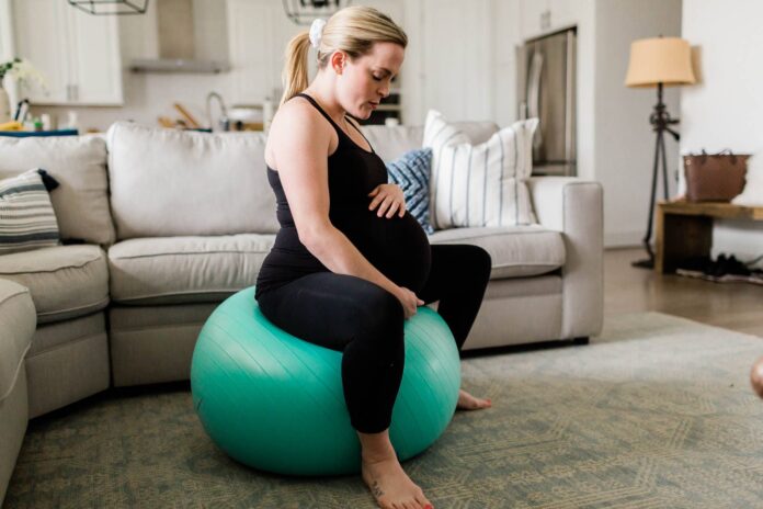 sitting on yoga ball during pregnancy
