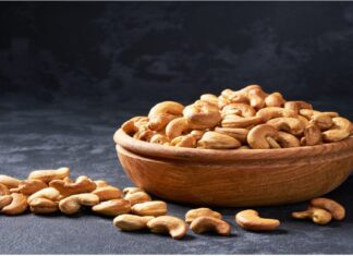 The Origins of Cashew Nuts: Where Do These Tasty Nuts Really Come From?