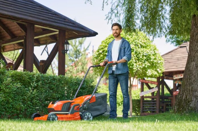 Lawn Mowing Practices for a Perfect Cut