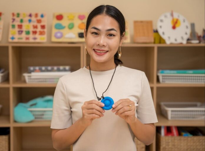 Chewable Sensory Necklaces OT Approved Oral Motor Aids for Autism and ADHD